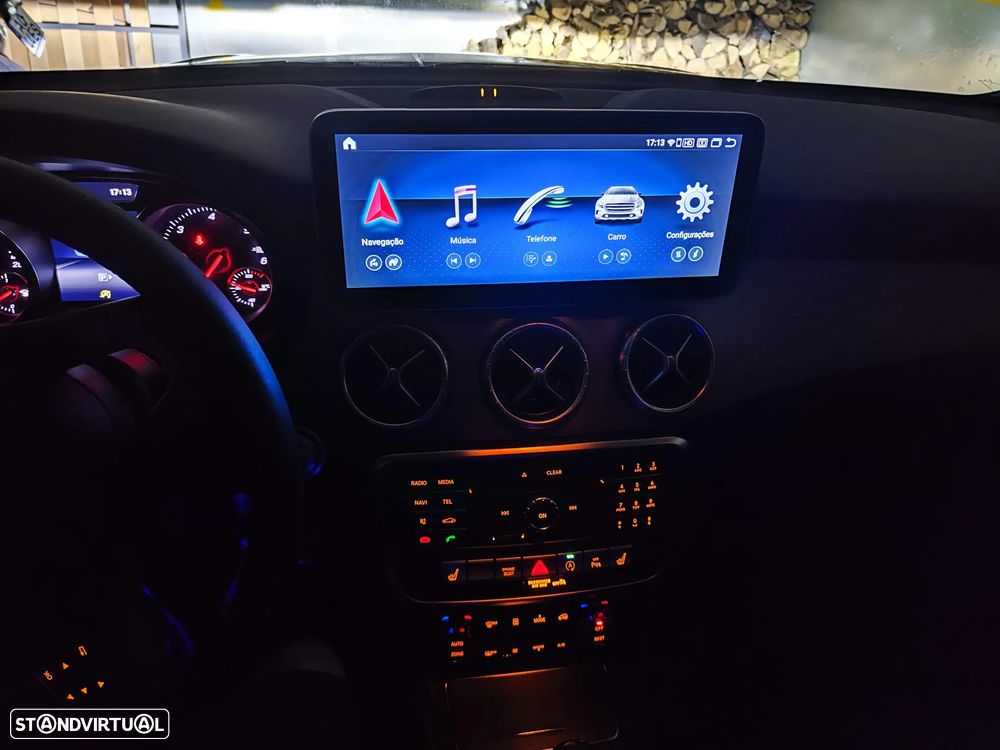 Mercedes-Benz CLA 180 d BlueEFFICIENCY Edition - 12