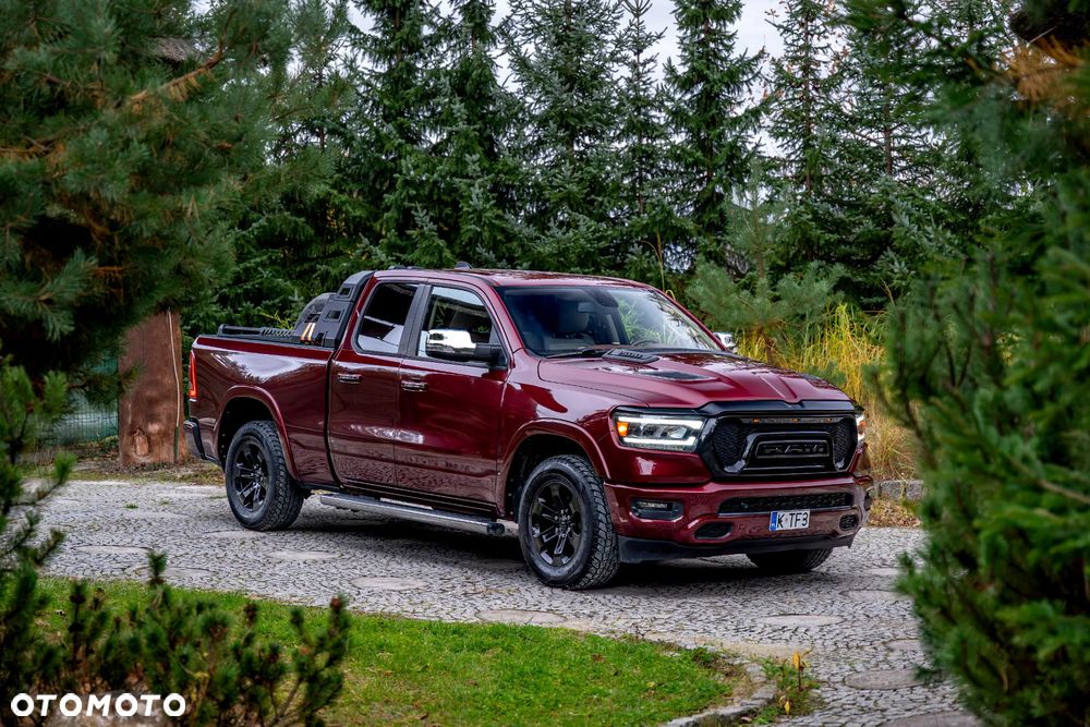 RAM 1500 ver-5-7-crew-cab-laramie