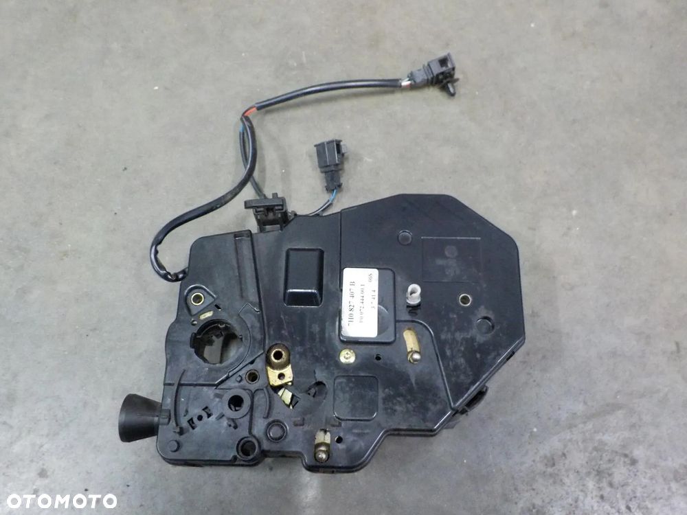 VW T5 ZAMEK KLAMKA KLAPY CENTRALNY ZAMEK - 1