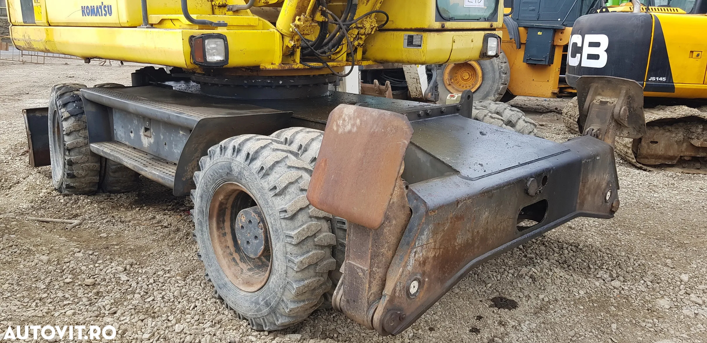 Komatsu PW 200 -7k Excavator pe roți - 2