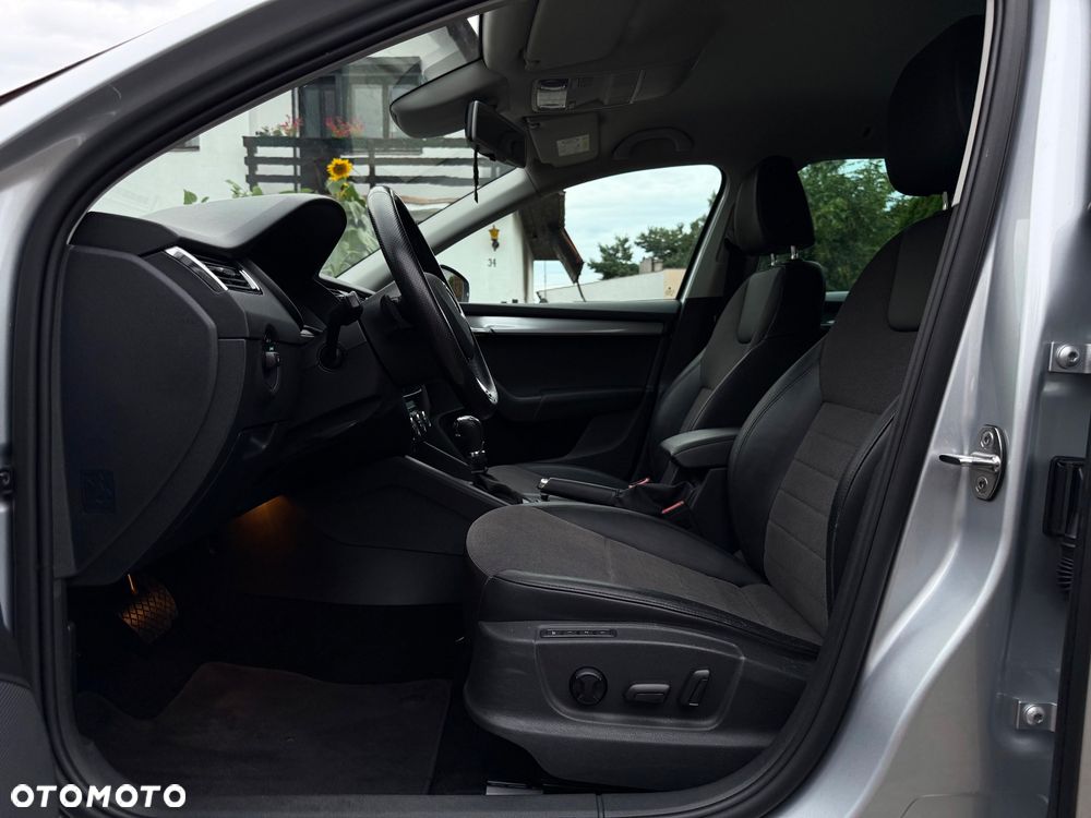 Skoda Octavia 1.4 TSI DSG Style - 7