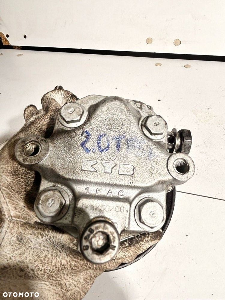 Pompa wspomagania KYB Benzyna Audi A4 S4 B7 8E 8E0 145 153 H - 3