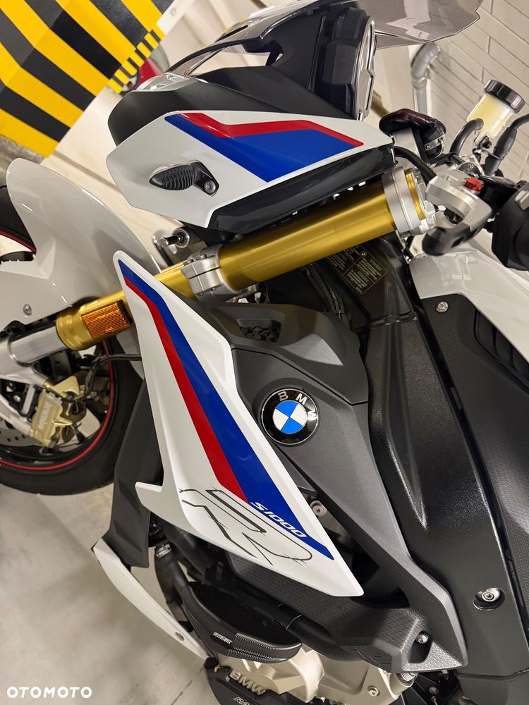 BMW S - 10