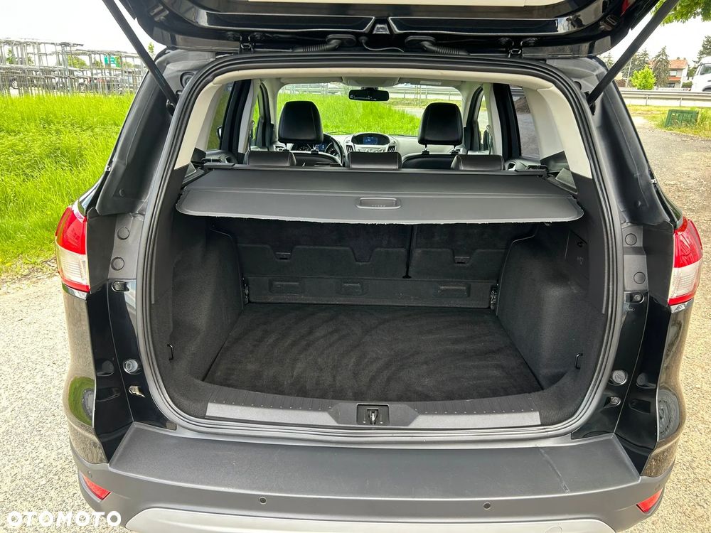 Ford Kuga - 10