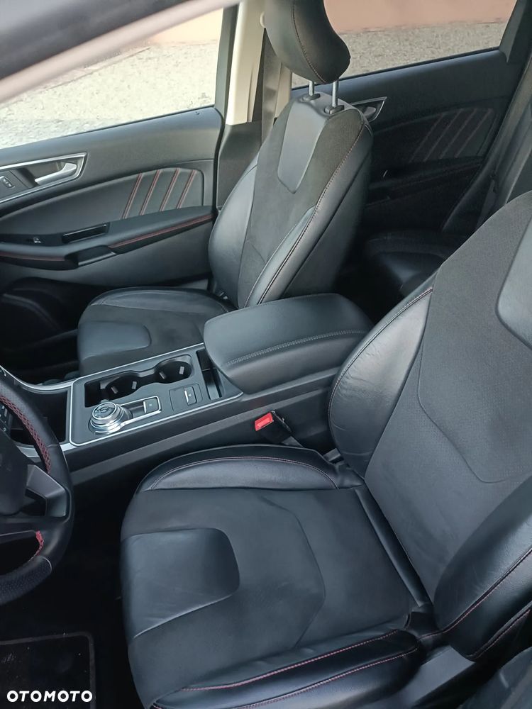 Ford Edge - 19