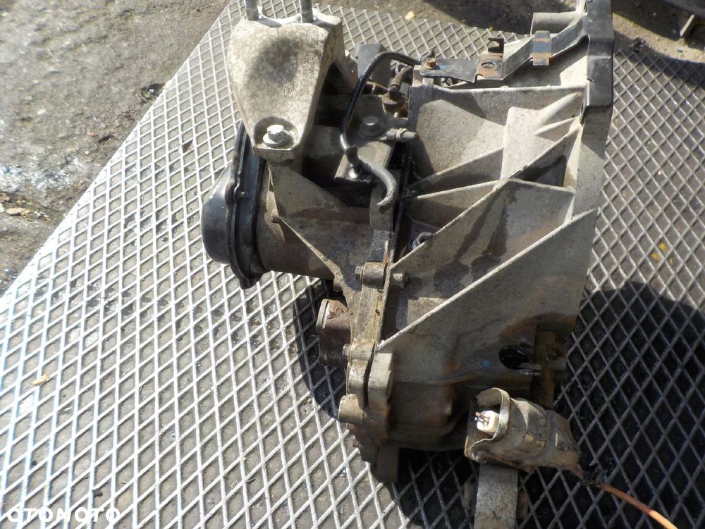 FORD FIESTA MK7 1.6 B SKRZYNIA BIEGÓW 8A6R-7002-DA - 2