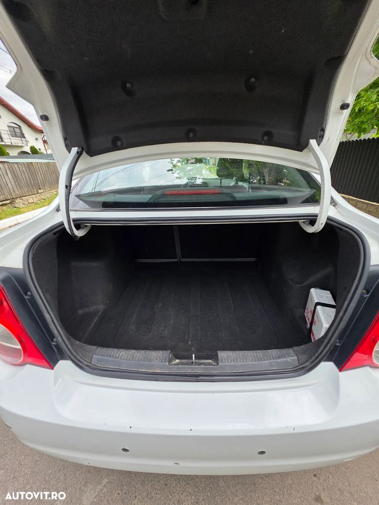 Chevrolet Aveo 1.2 DOHC 86 CP MT5 LT - 5