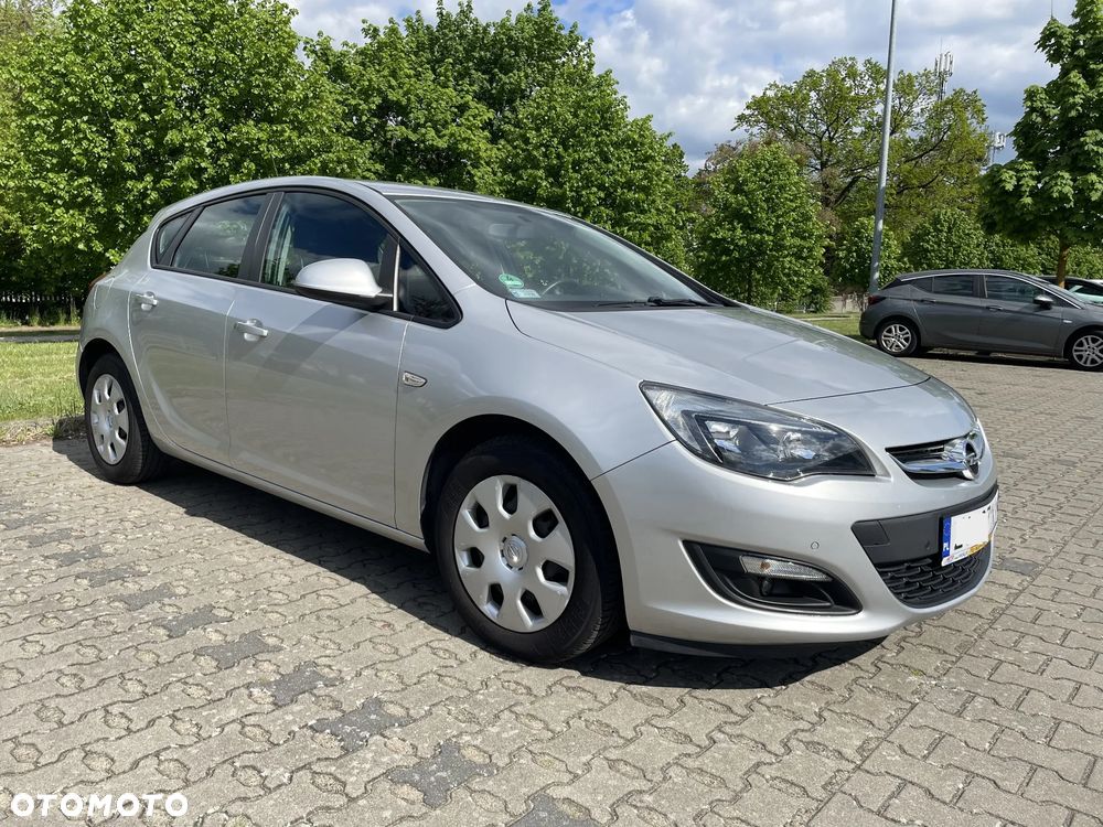 Opel Astra 1.6 Essentia - 2