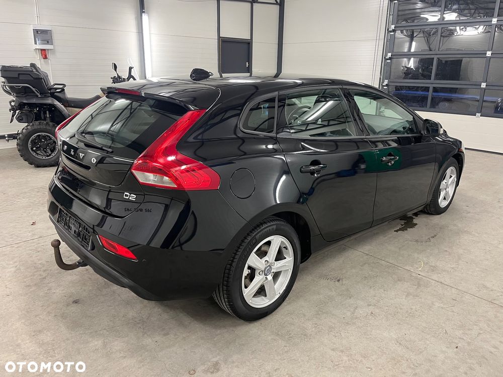 Volvo V40 D2 - 9