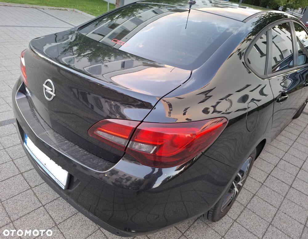 Opel Astra IV 1.4 T Active - 6