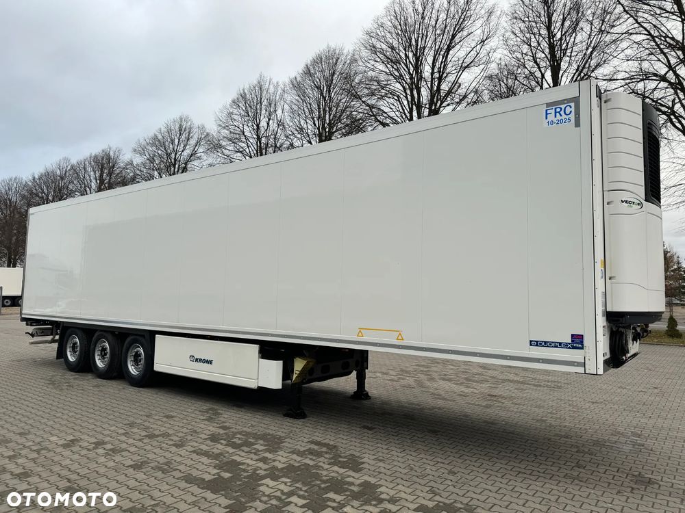 Krone Chłodnia ,Doppelstock , Carrier Vector 1550 - 2