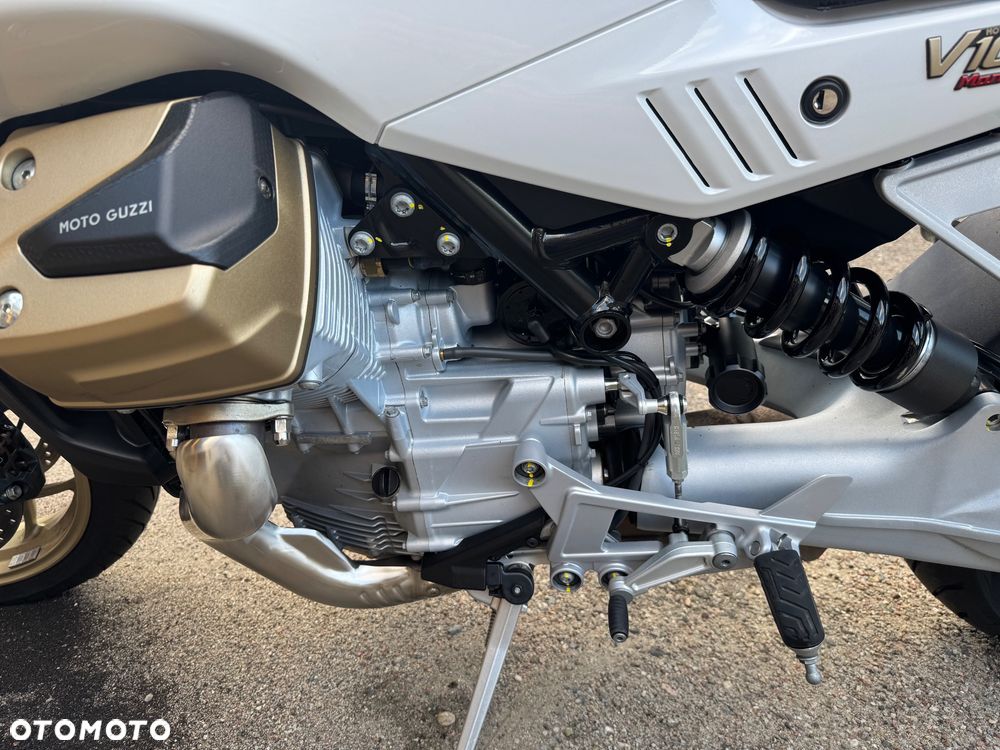 Moto Guzzi V100 Mandello - 9