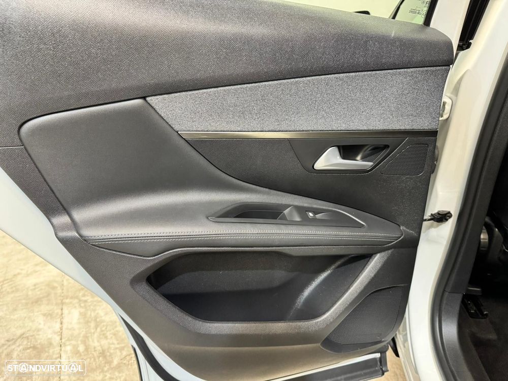 Peugeot 3008 1.5 BlueHDi Allure - 16