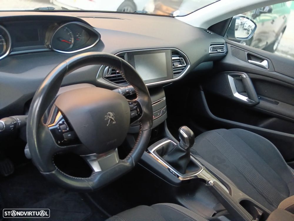 Peugeot 308 1.2 PureTech Style J17 - 9