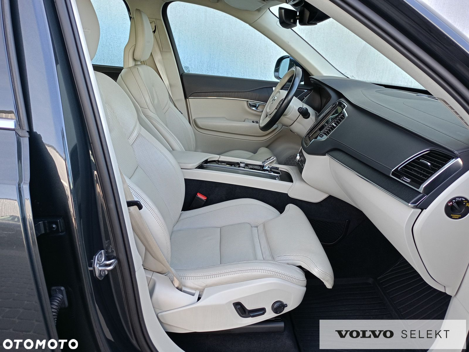 Volvo XC 90 - 16