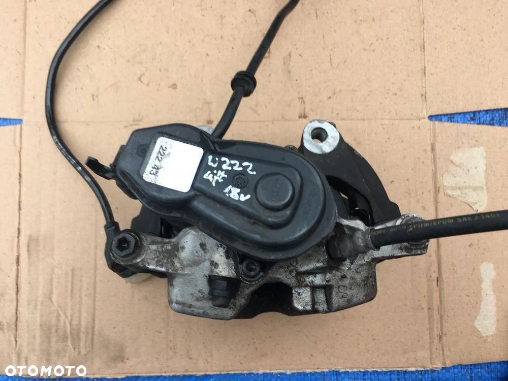 Mercedes S500 S Klasa W222 Lift AMG Zacisk Hamulcowy Tył Lewy Tylny 22243 - 4