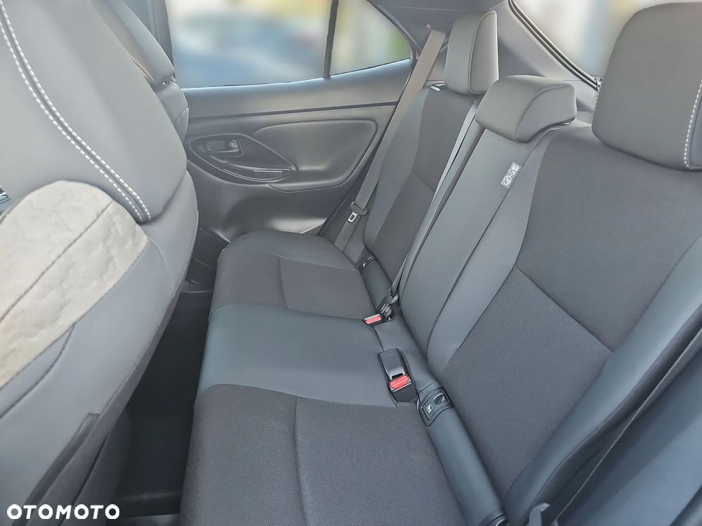 Toyota Yaris Cross Hybrid 1.5 Executive - 15