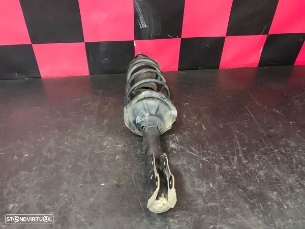 Amortecedor Frente Direito Toyota Yaris (_P1_) - 2