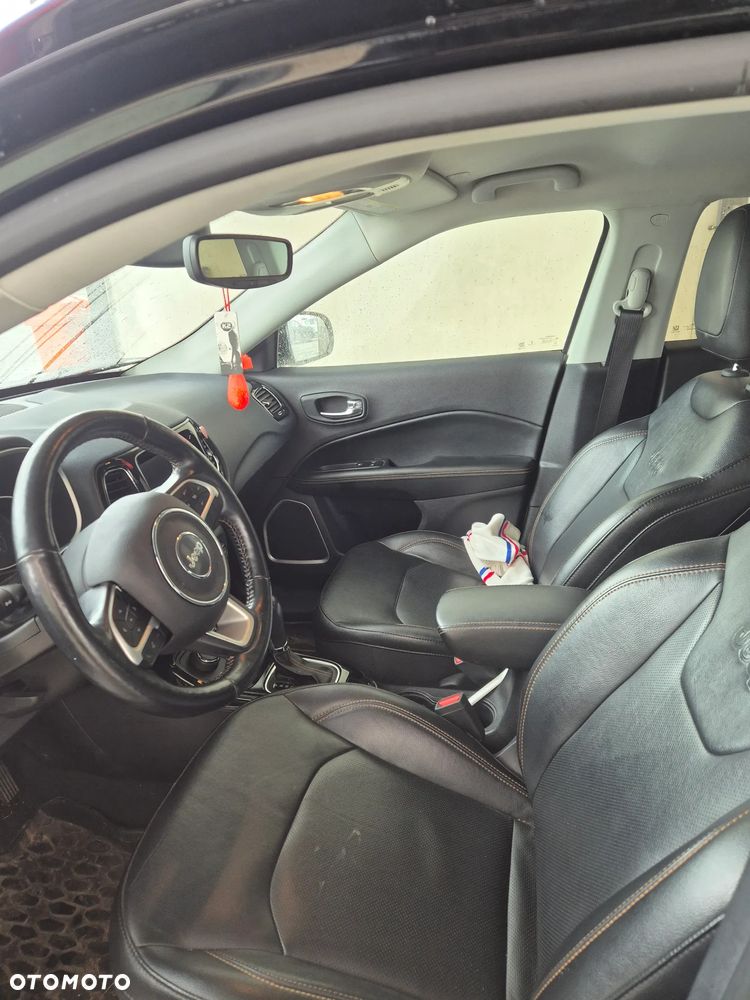 Jeep Compass - 9
