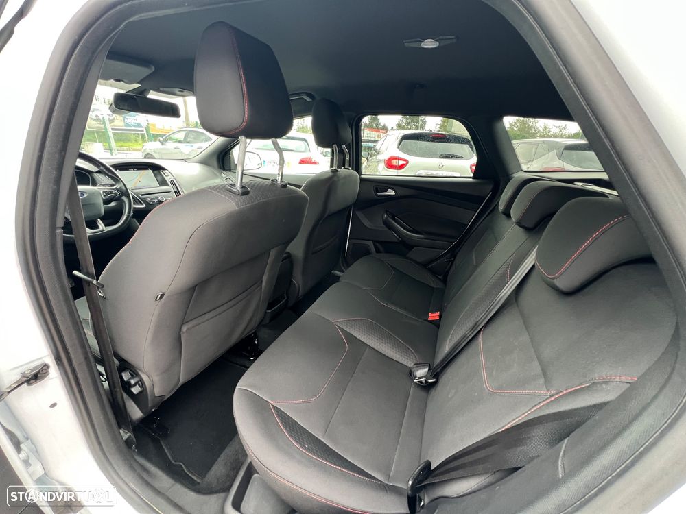 Ford Focus SW 1.5 TDCi ST-Line - 14