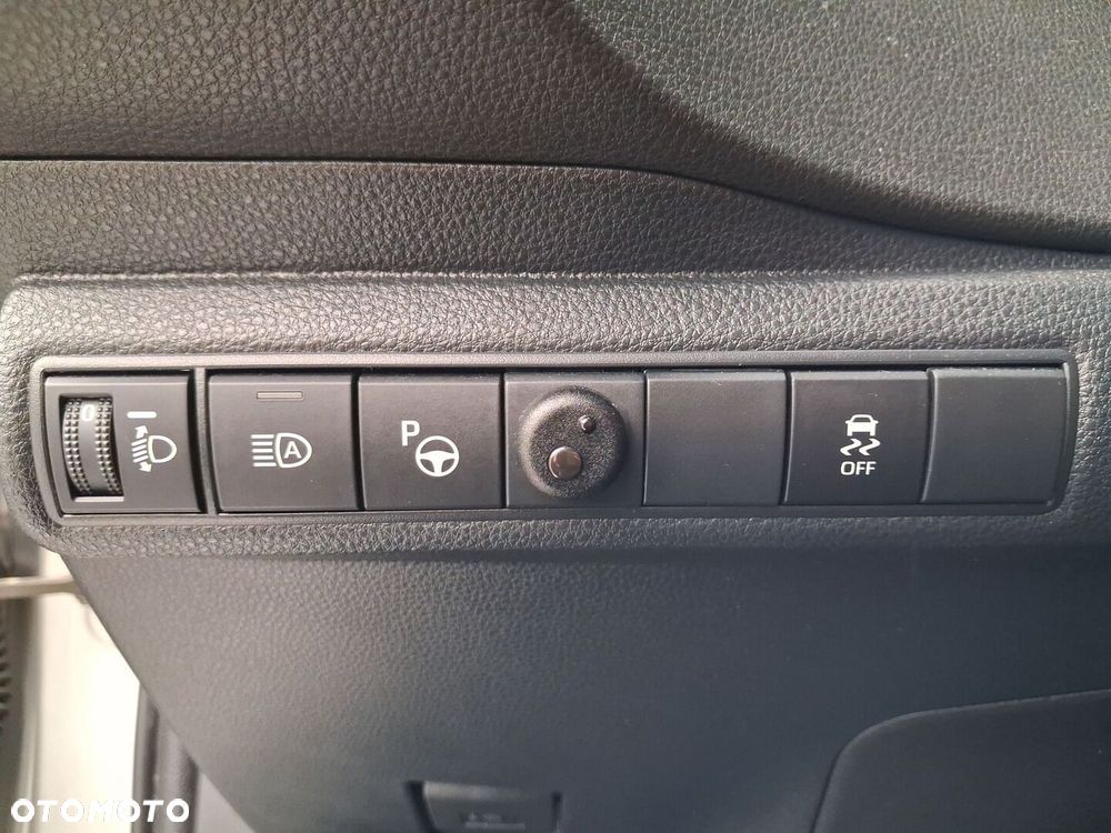 Toyota Corolla 1.8 Hybrid Comfort - 24