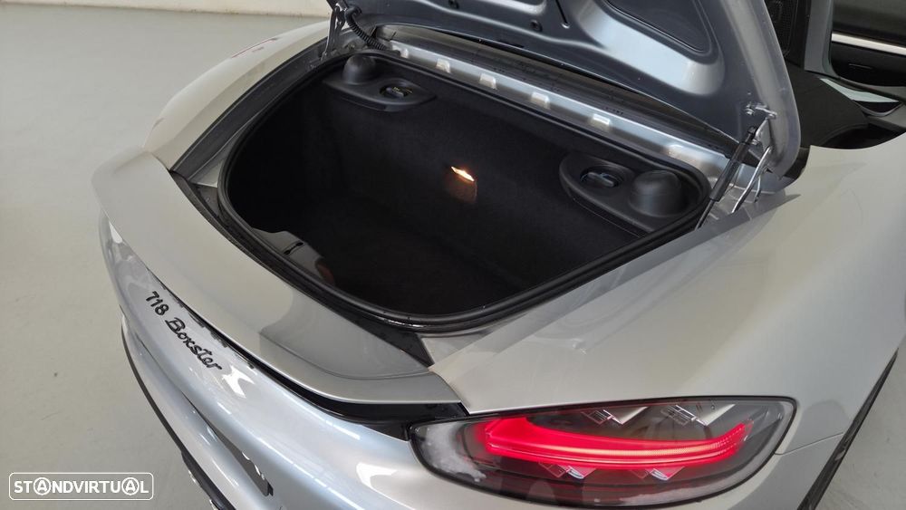 Porsche 718 Boxster 2.0 T PDK - 23