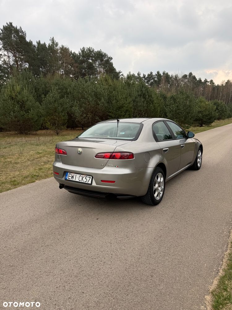 Alfa Romeo 159 1.9 JTDM 16V DPF Distinctive - 11