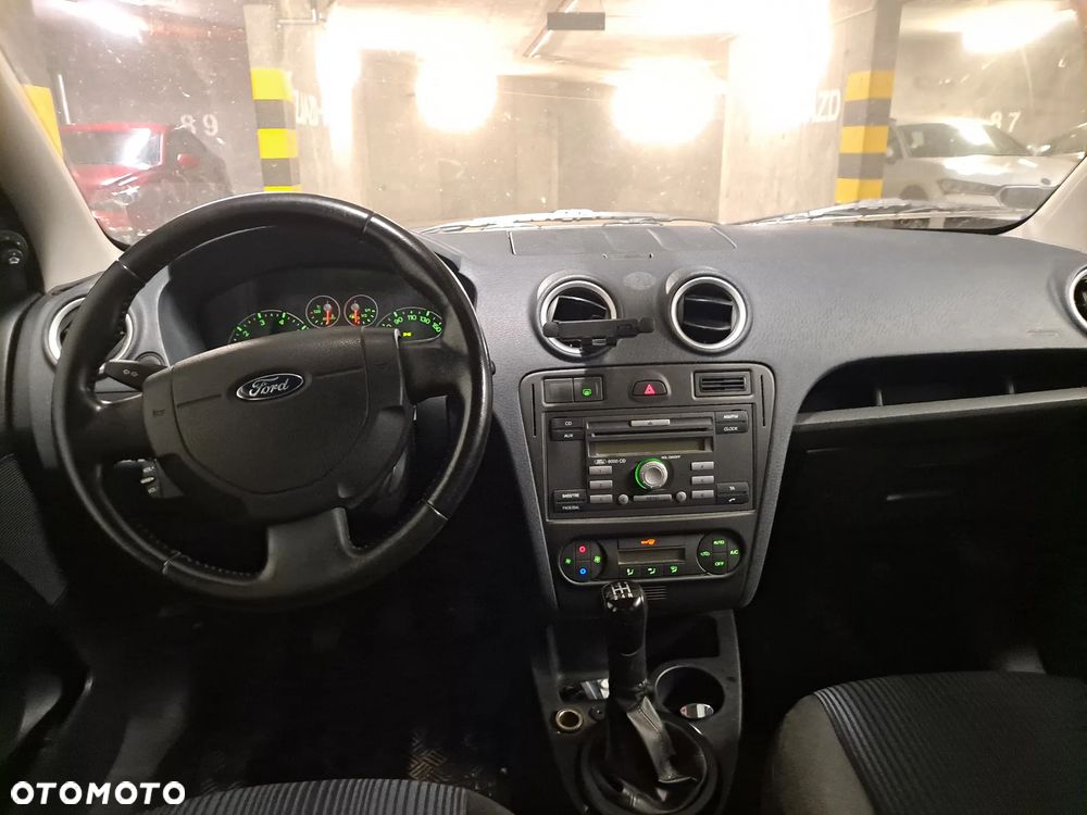 Ford Fusion 1.4 Ambiente - 4
