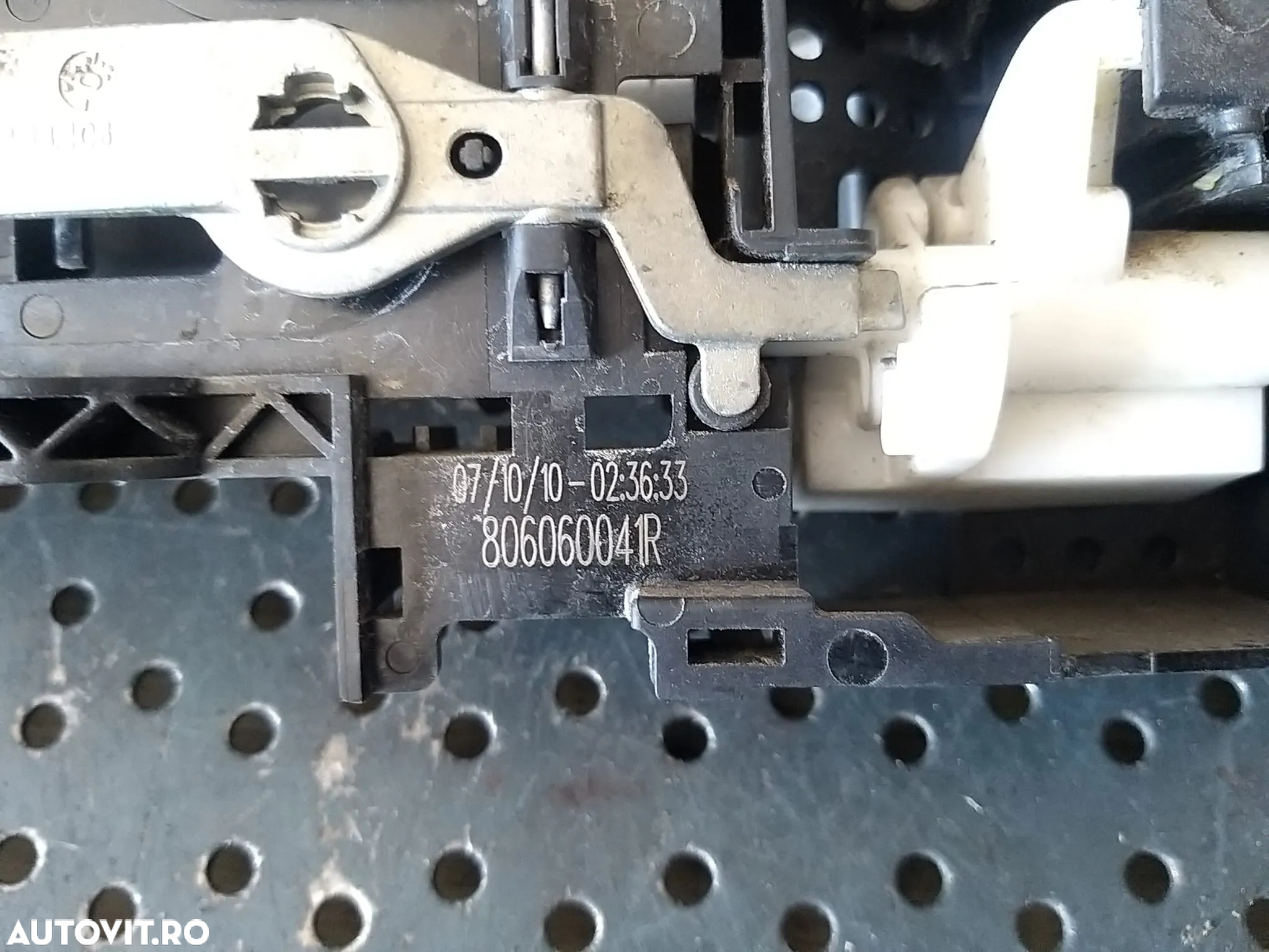 Maner usa dreapta fata renault scenic 3 806060041r - 2