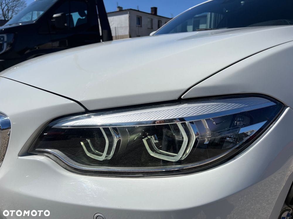 BMW Seria 2 218d - 5