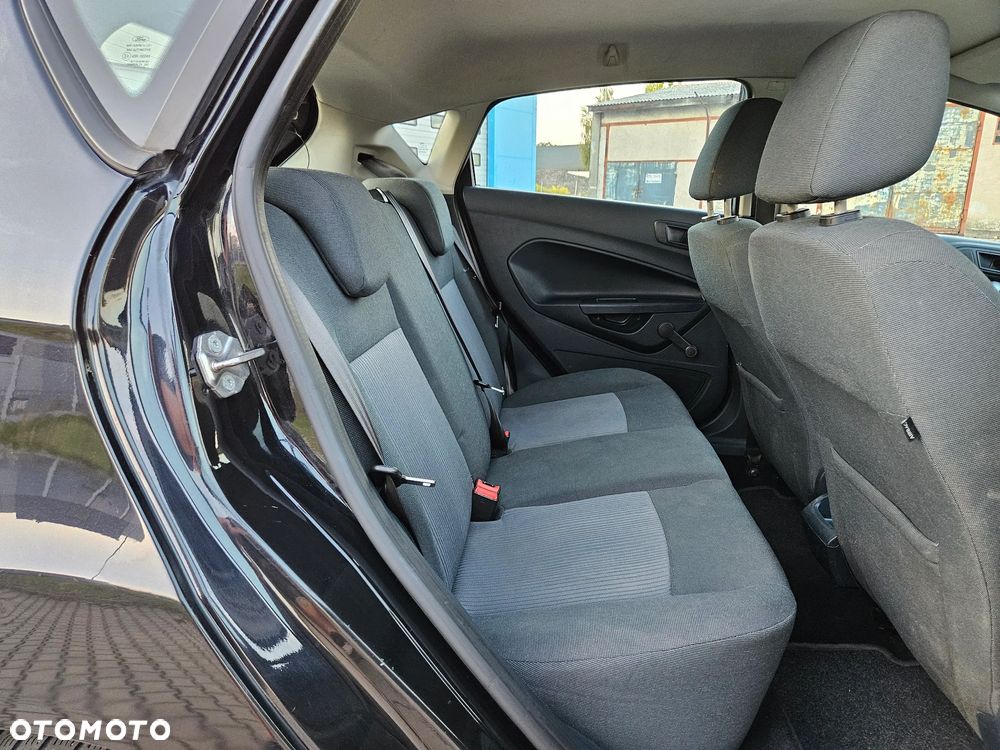 Ford Fiesta - 11