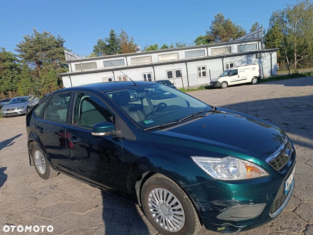 Ford Focus 1.6 Ambiente - 12