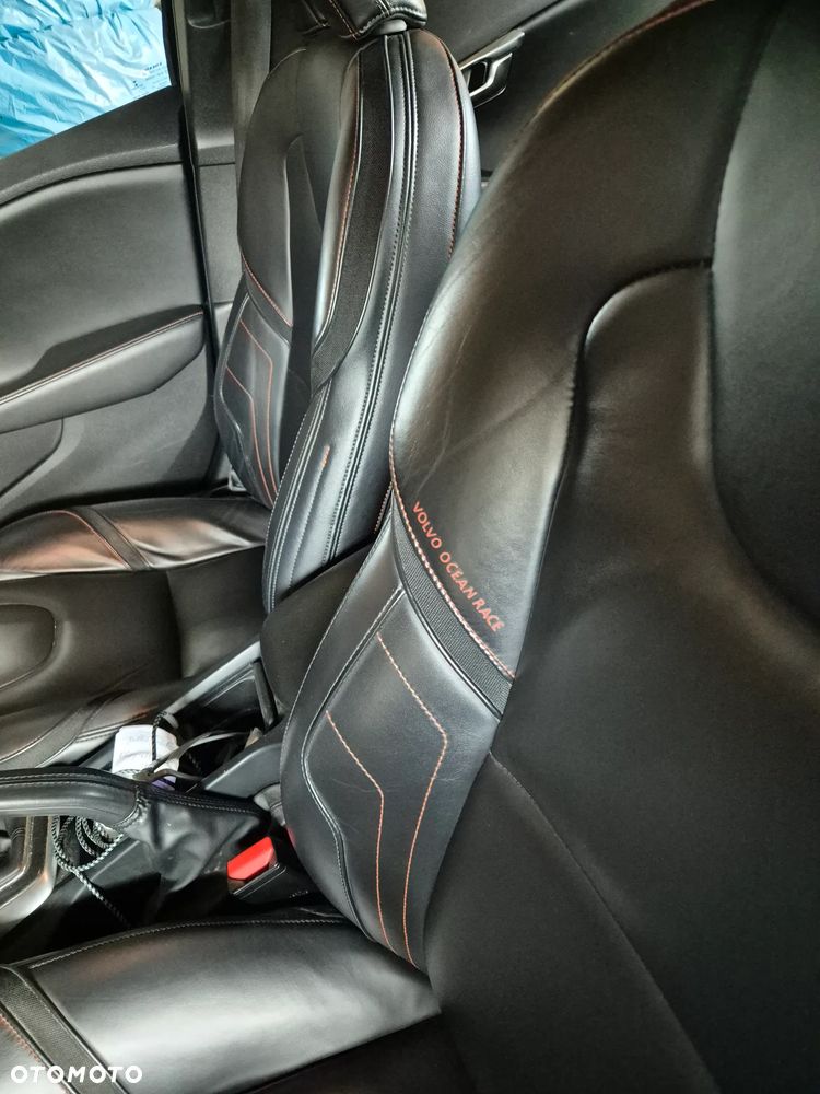 Volvo V40 D2 - 12