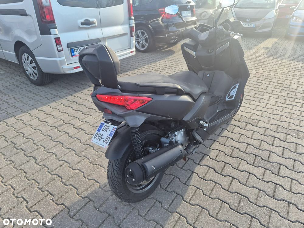 Yamaha X-max - 4