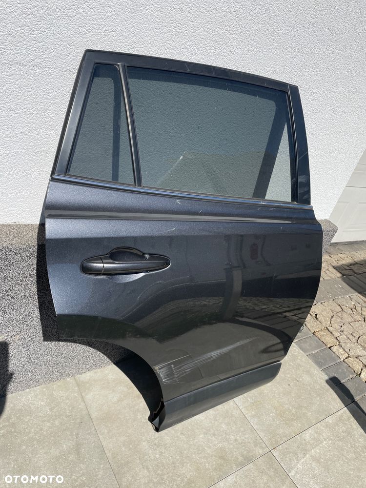 TOYOTA RAV4 IV 4 13-19 DRZWI TYŁ TYLNE PRAWE KOMPLETNE - 1