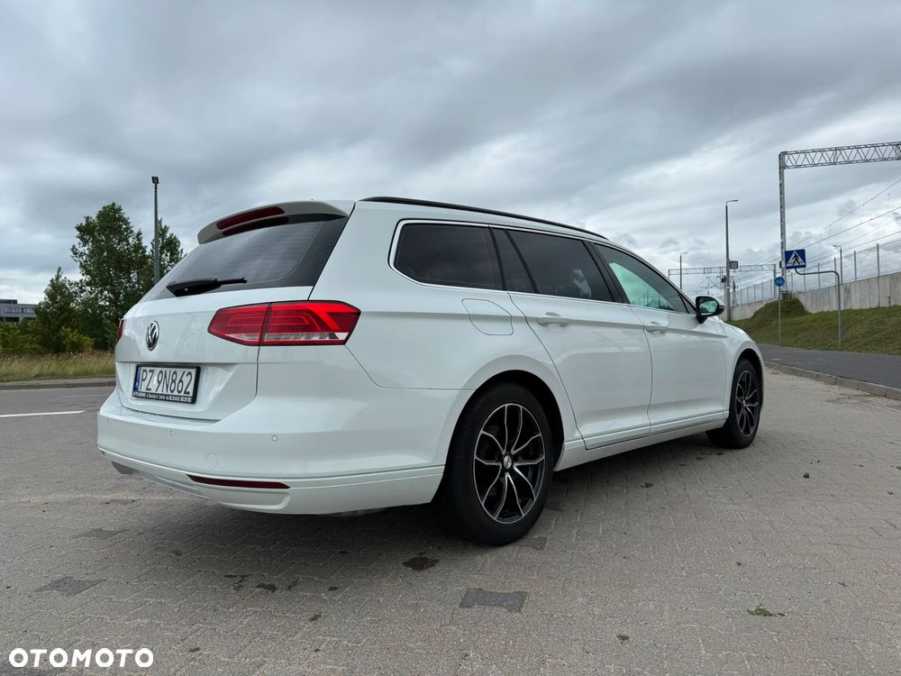 Volkswagen Passat - 22