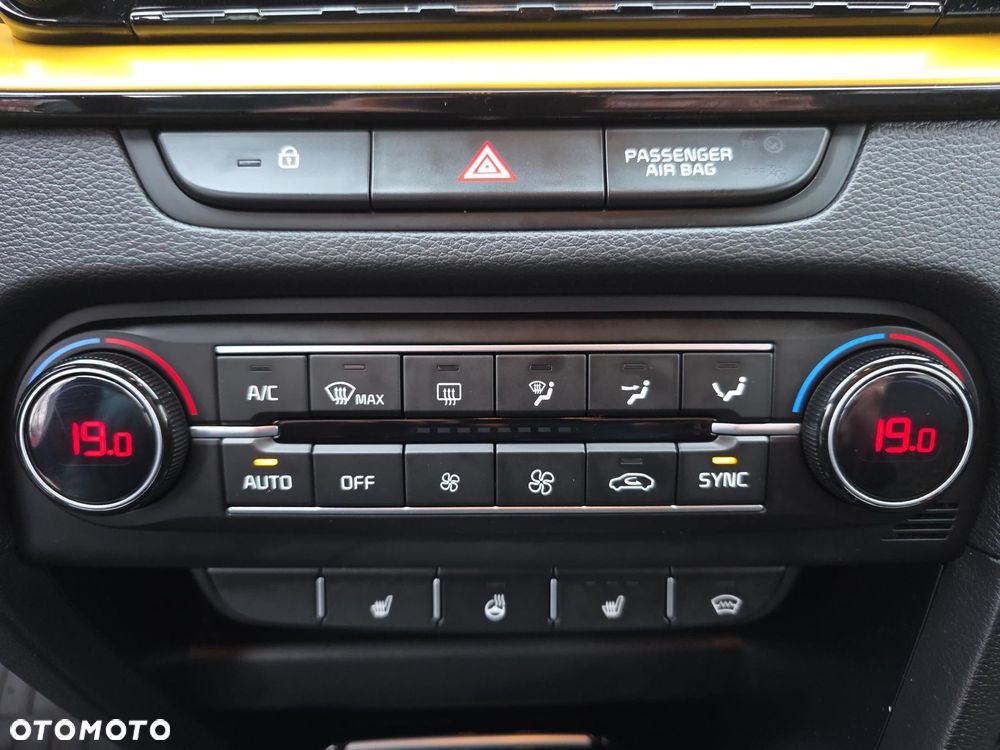 Kia XCeed 1.5 T-GDI L Business Line - 26