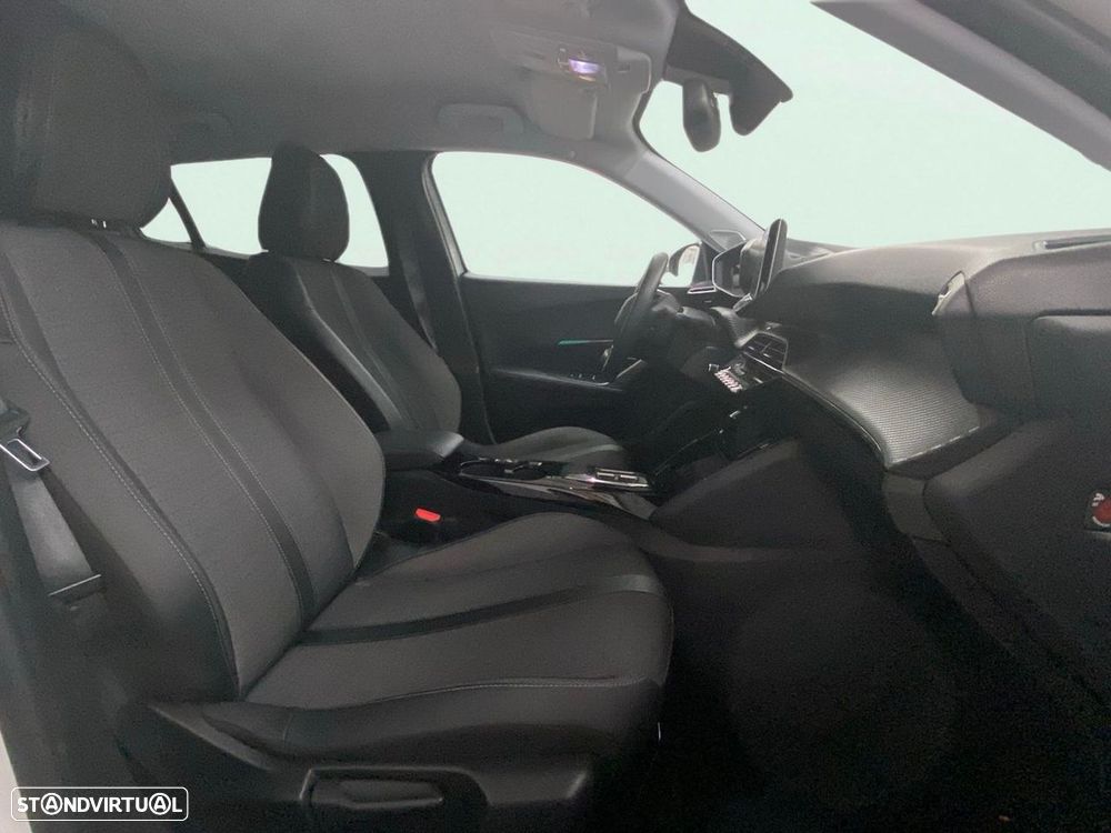 Peugeot e-2008 50 kWh Allure Pack - 18