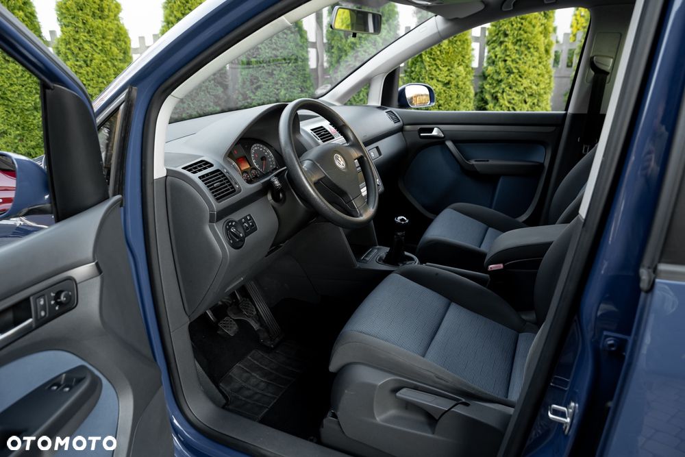 Volkswagen Touran 1.6 - 16