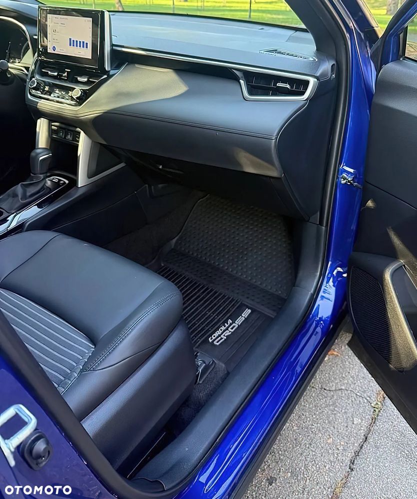 Toyota Corolla Cross - 10