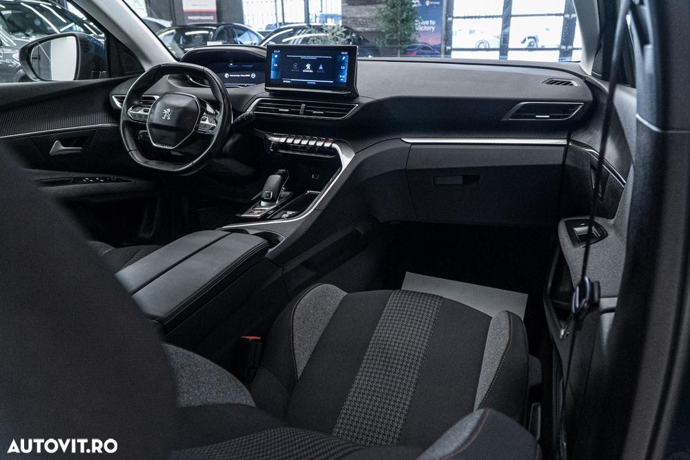 Peugeot 5008 PureTech 130 EAT8 Stop & Start Allure Pack - 3