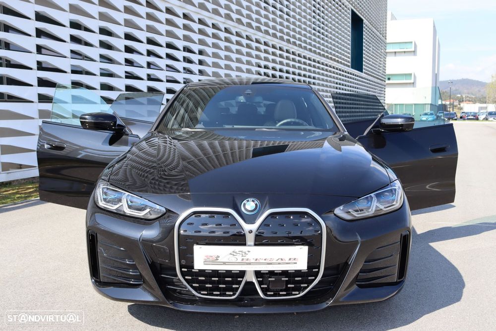 BMW i4 - 33