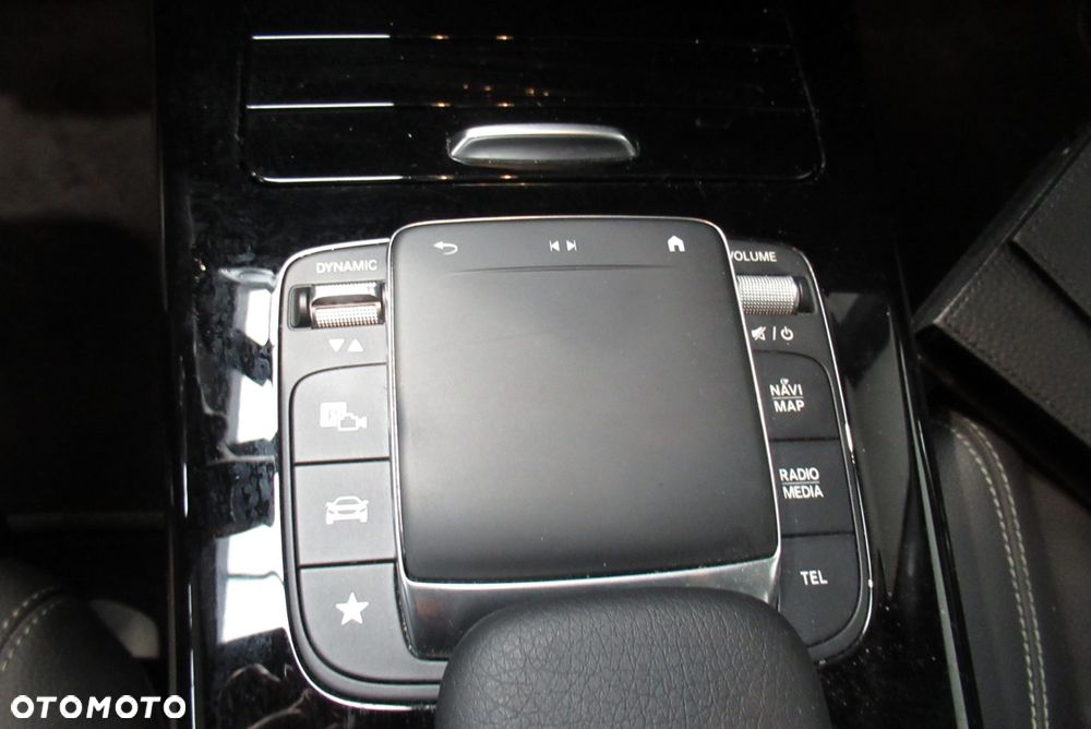 Mercedes-Benz CLA 250 e 8G-DCT Special Edition - 15