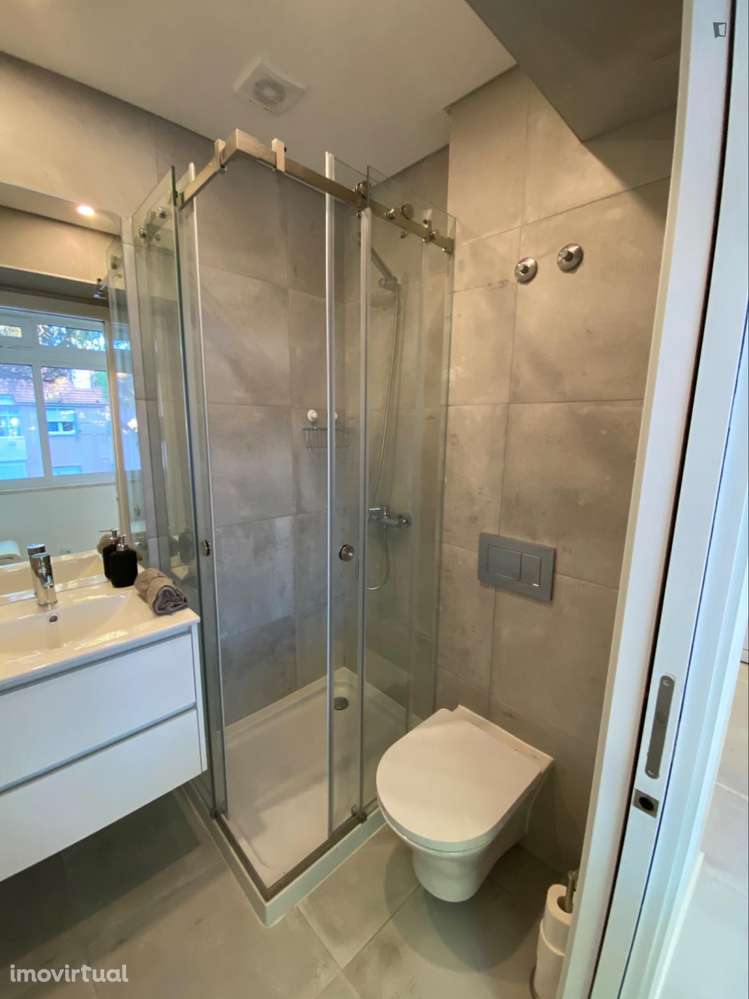 Quarto - localizado em Oeiras Lisbon - Grande imagem: 4/10