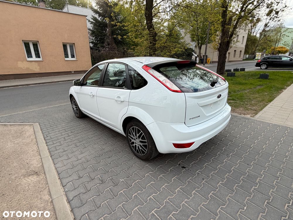 Ford Focus 1.6 16V Viva I - 9