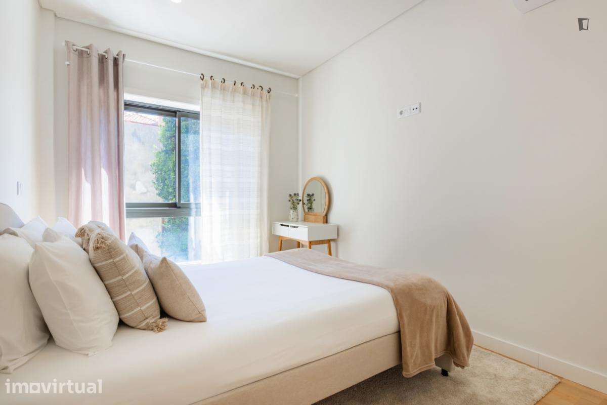 Apartamento com 1 quartos - localizado em Santo Ildefonso Porto - Grande imagem: 5/42