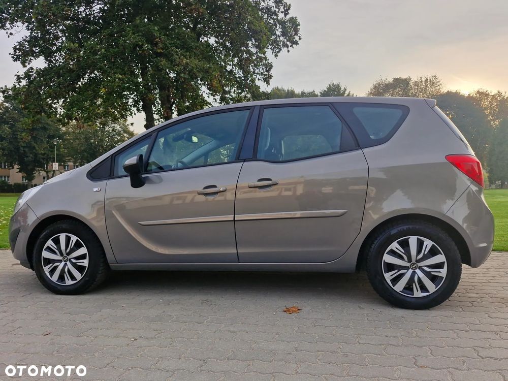 Opel Meriva - 32