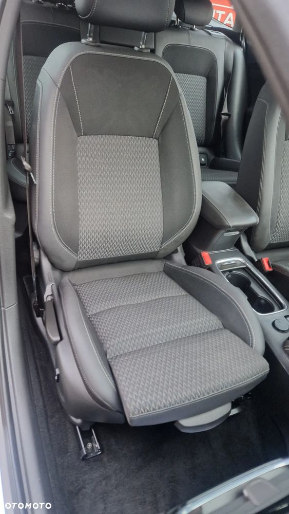 Opel Astra 1.6 BiTrb D (CDTI) Start/Stop Innovation - 34