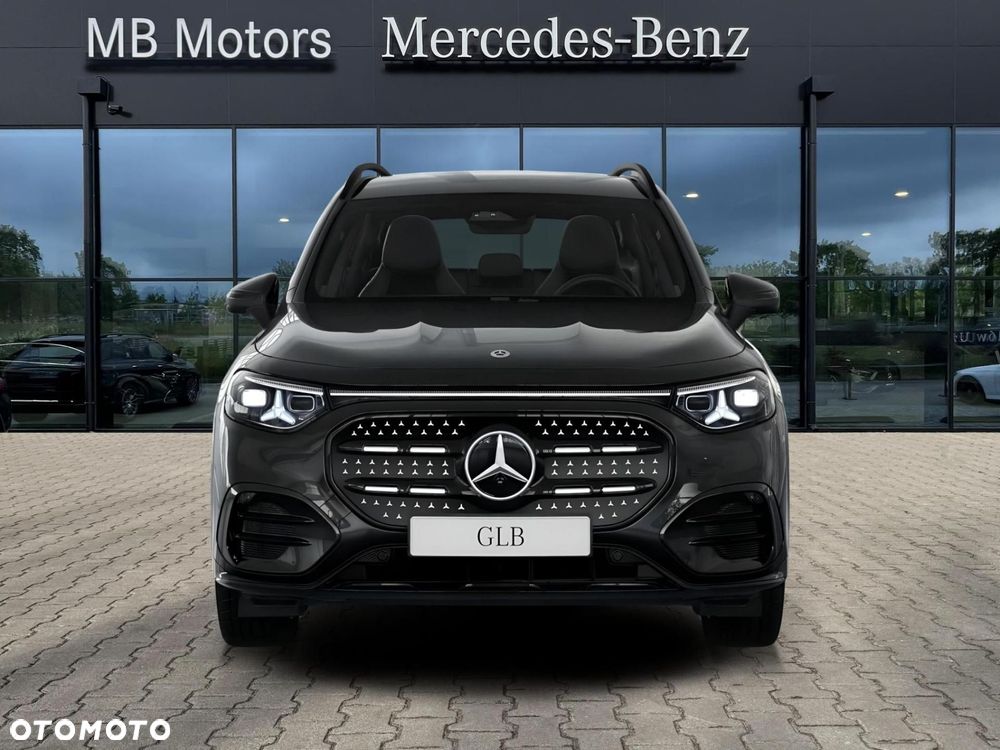 Mercedes-Benz GLB - 5