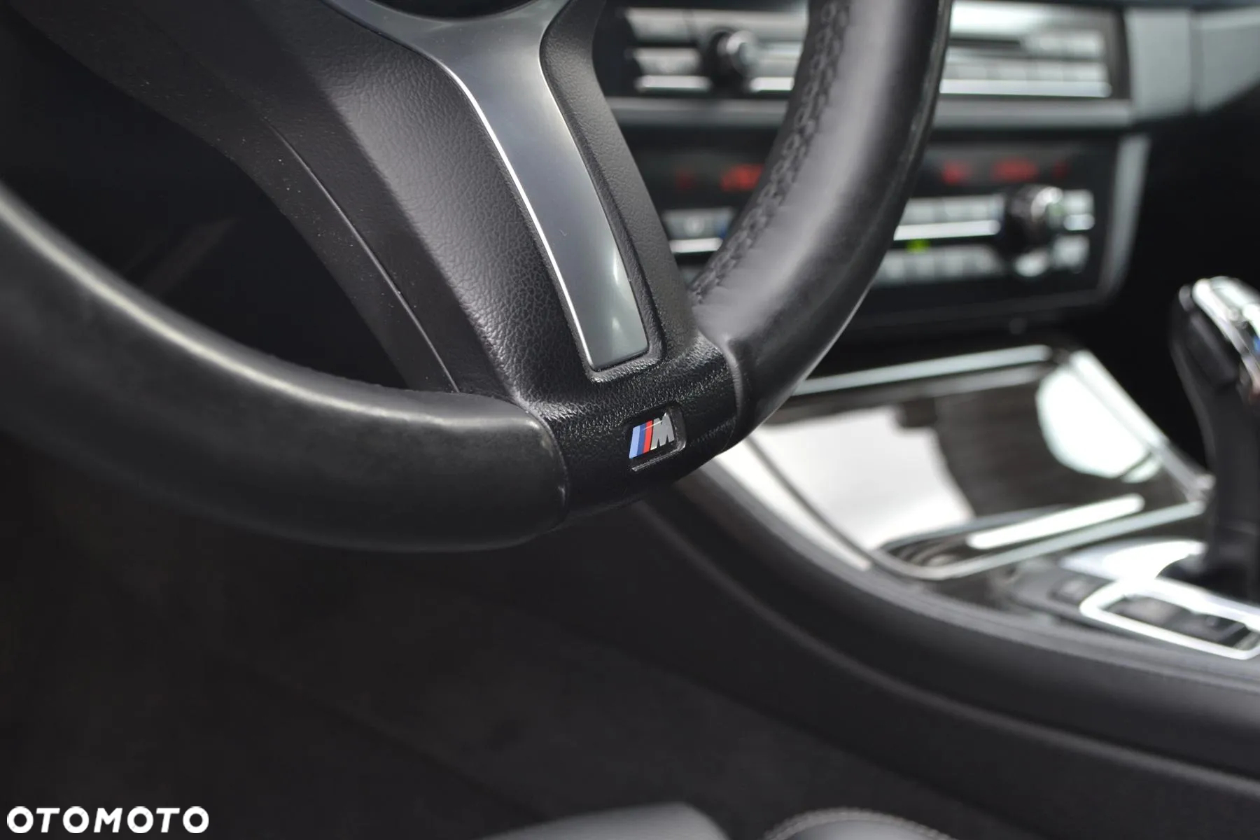 BMW Seria 5 M550d xDrive - 24
